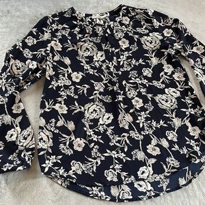Dalia Navy Gray‎ Floral Blouse Size S